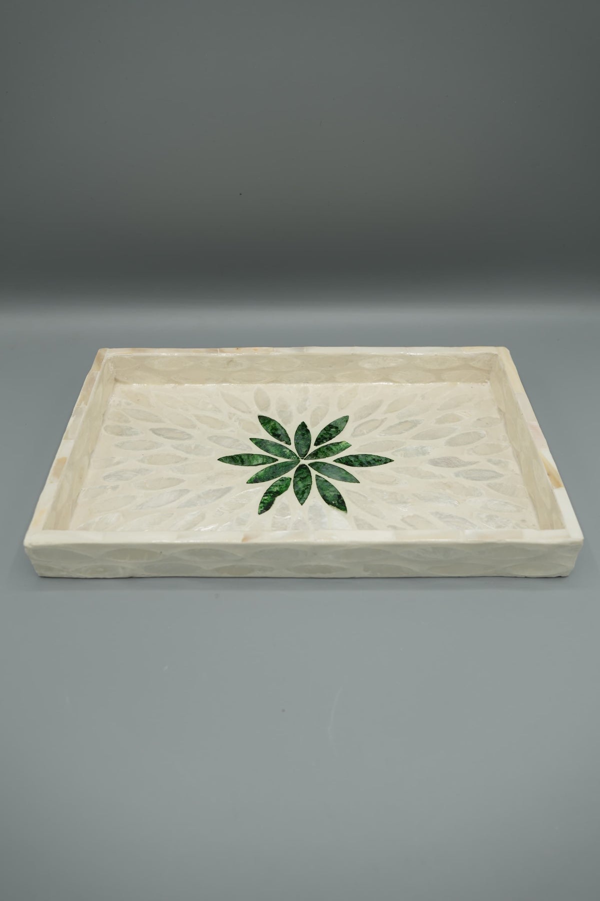 Verde Pearl Tray