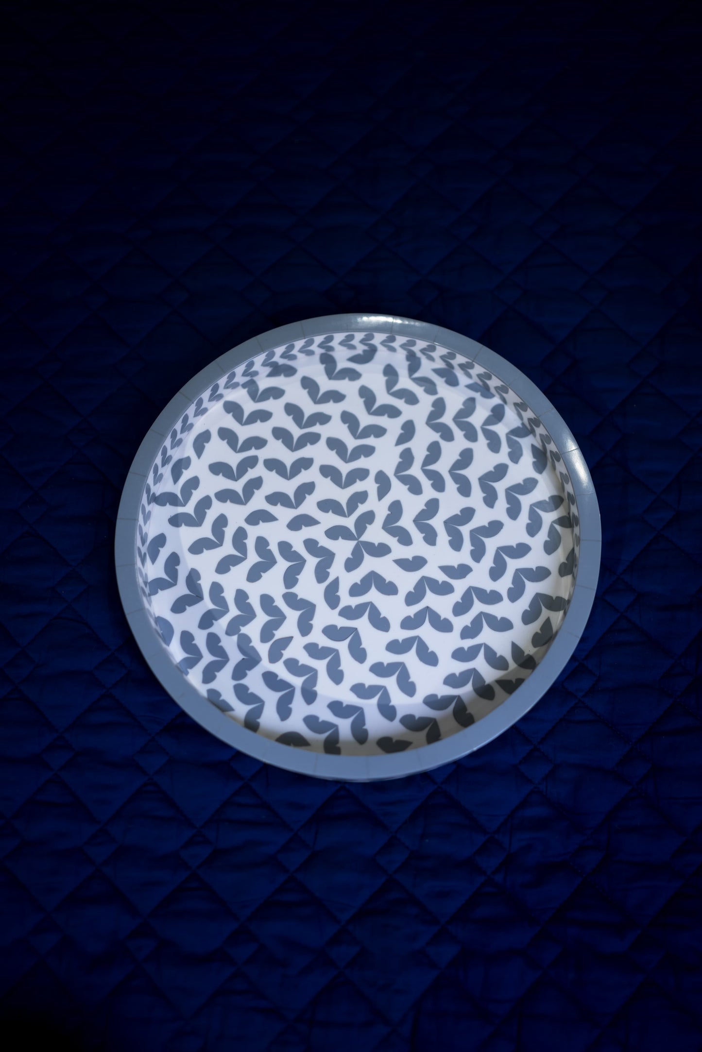 Grey Leaf Mother of Pearl