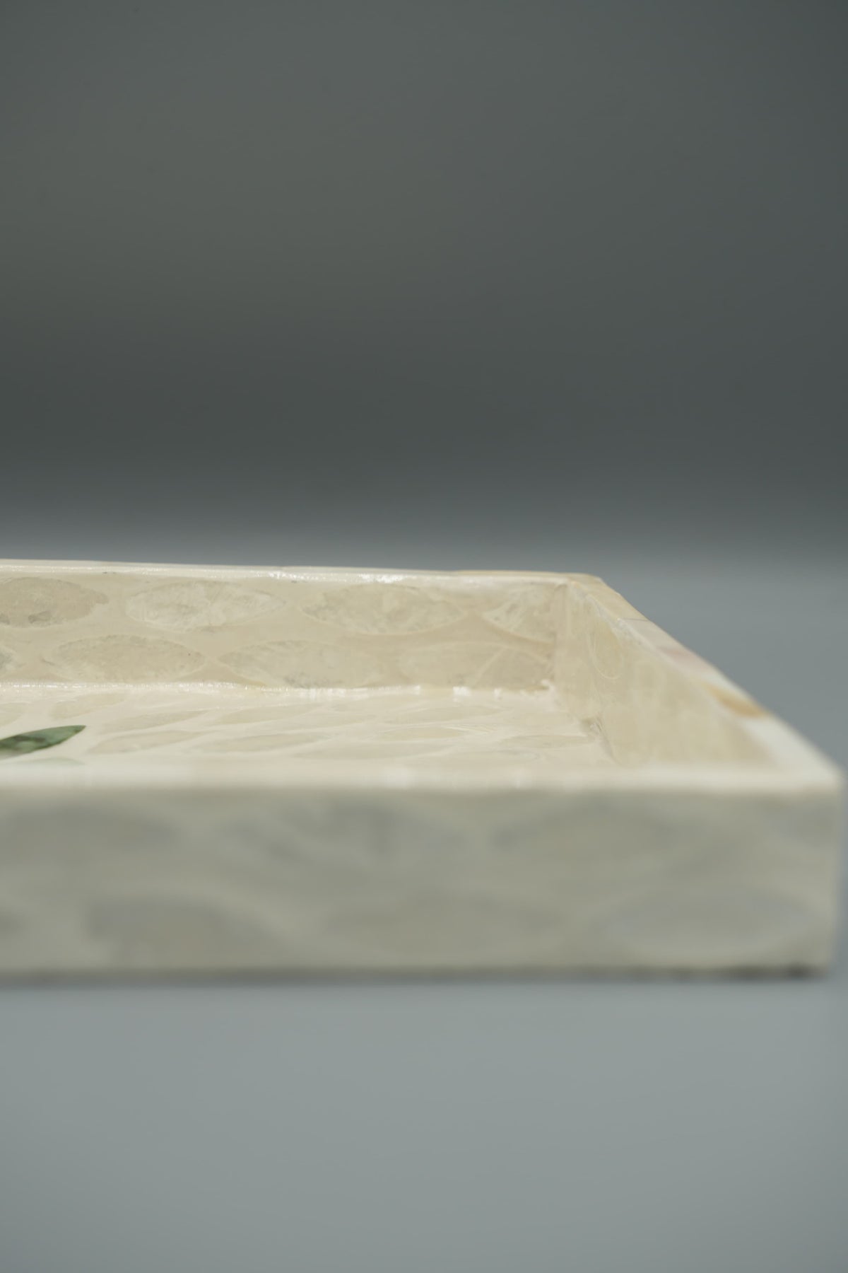 Verde Pearl Tray