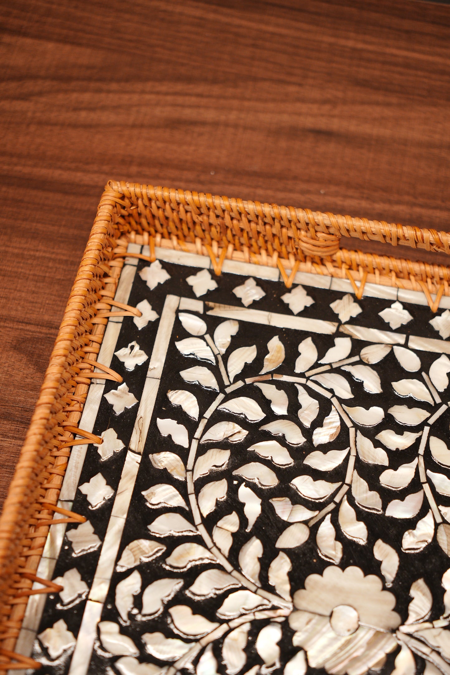Eclipse Ratan Tray
