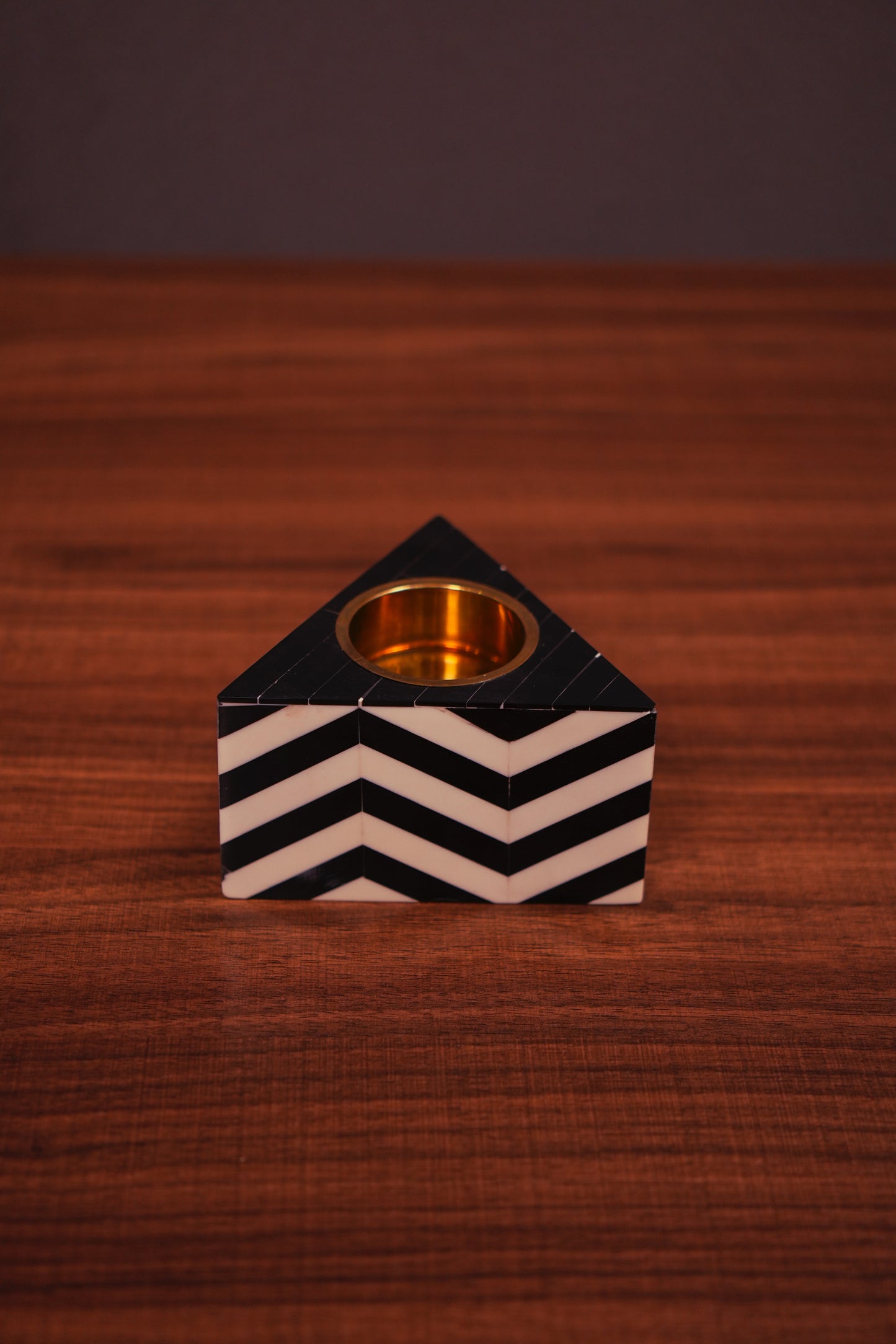 Sway Candle Holder