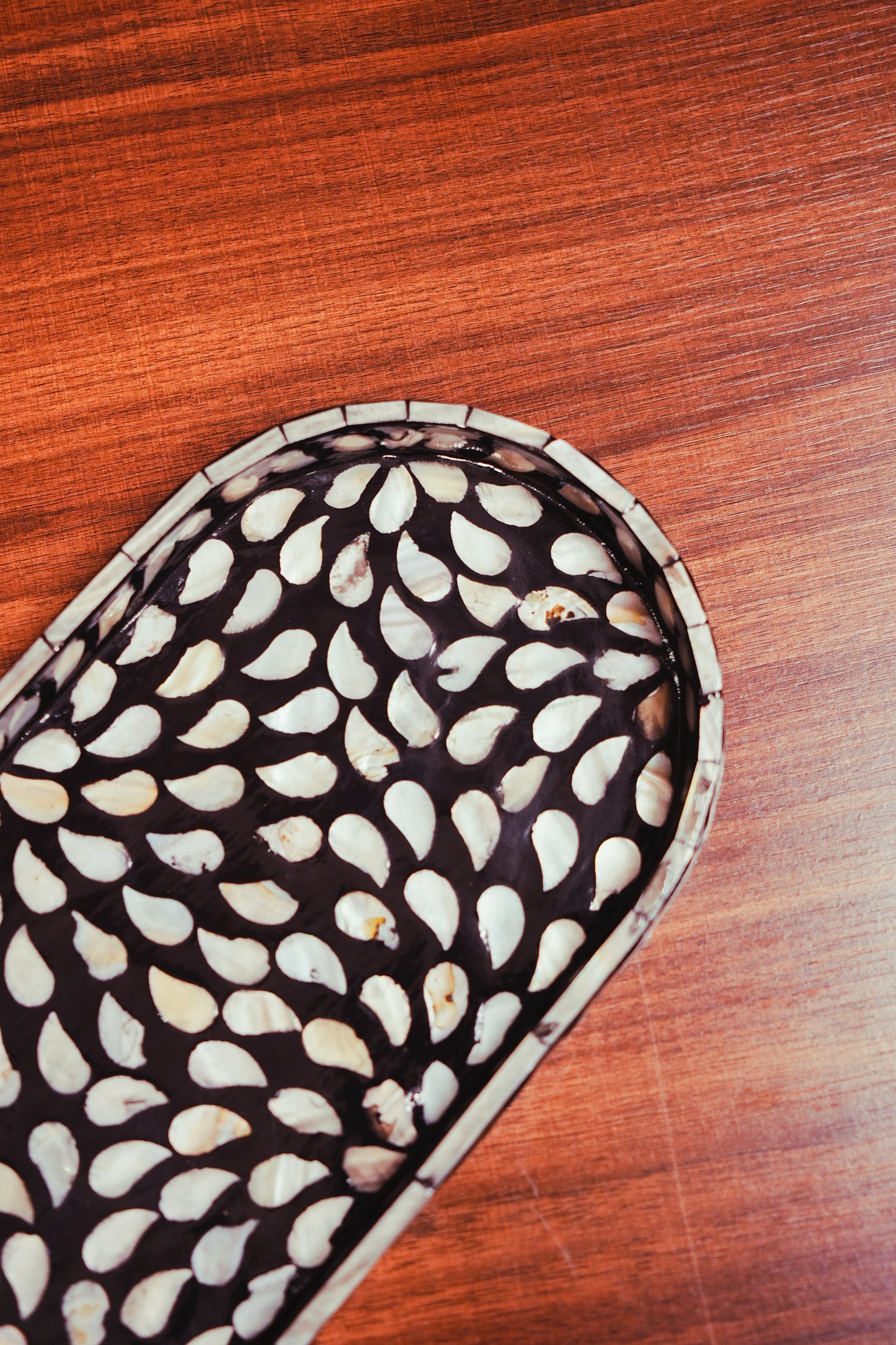 Bloom Oval Tray