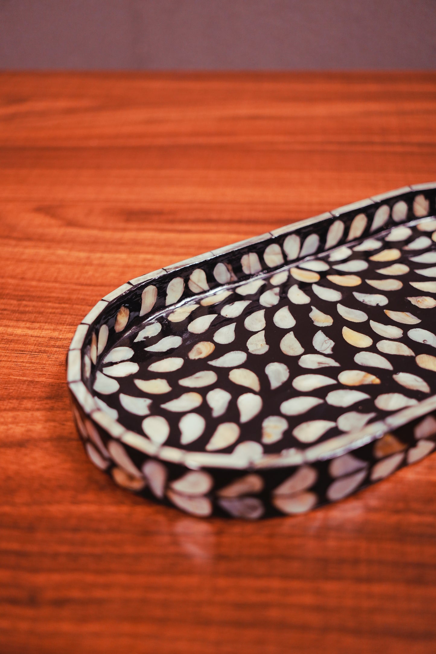 Bloom Oval Tray