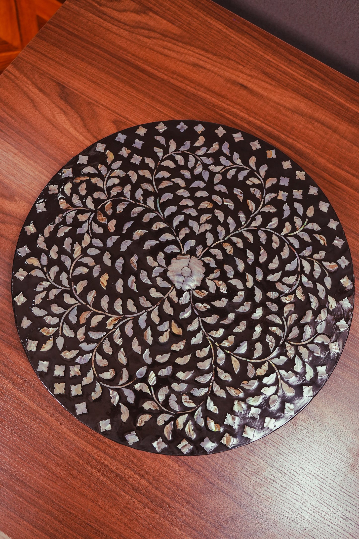 Eclipse Rotating Tray
