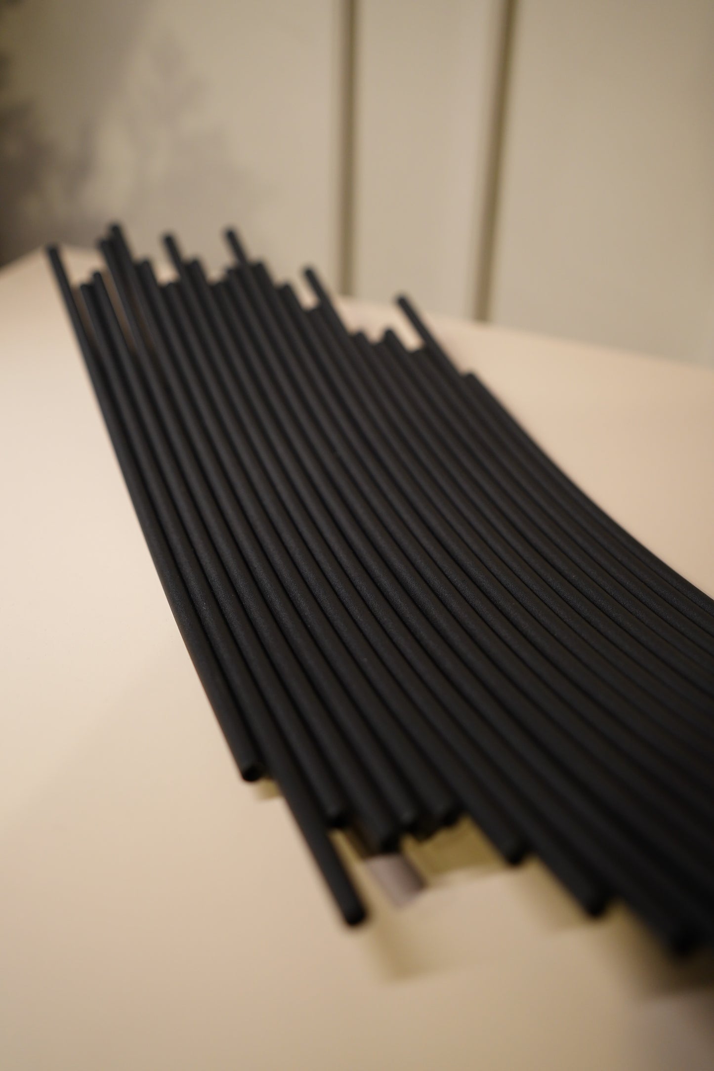 Strike Platter Black