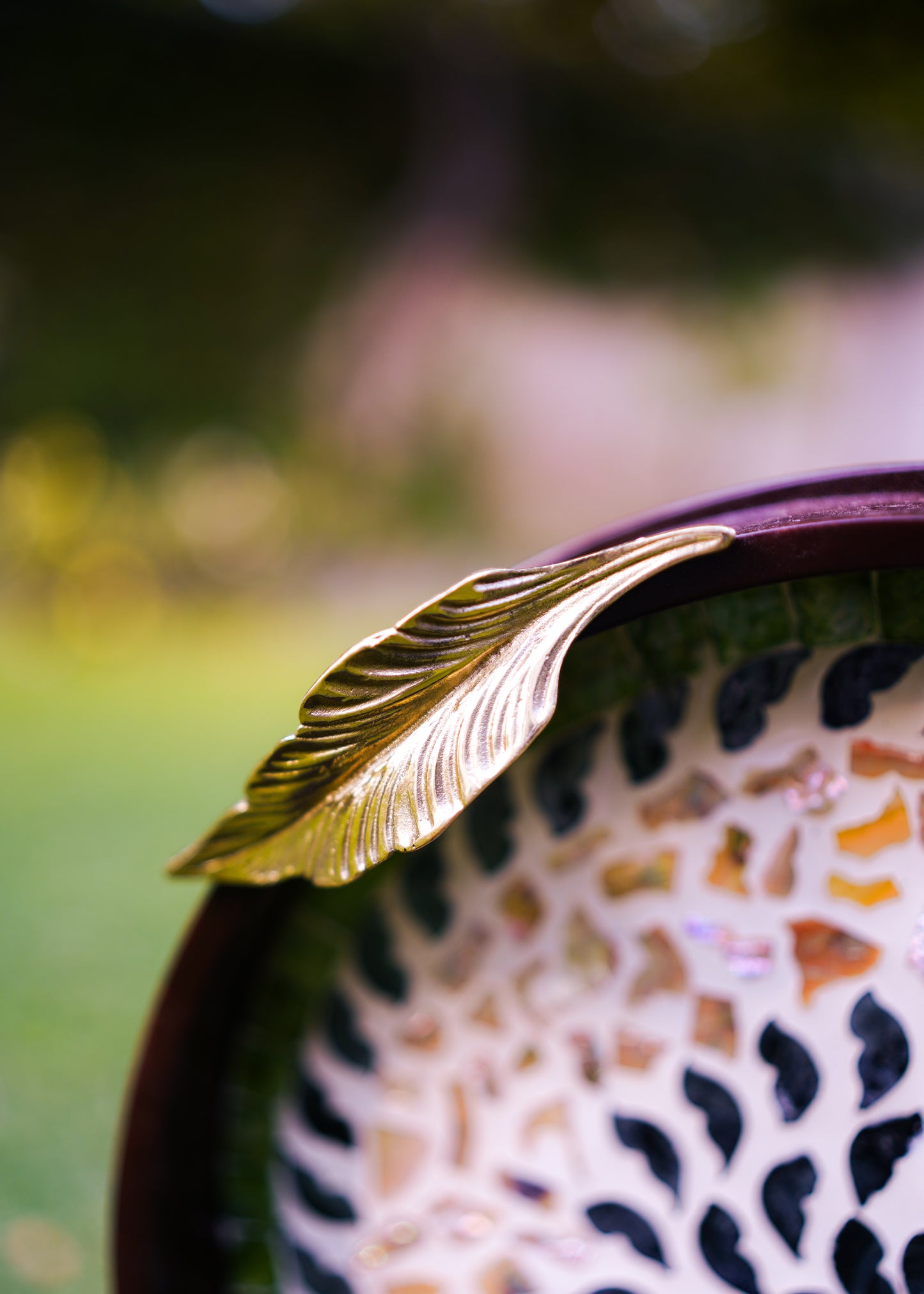 Shesham Platter with Mother of Pearl