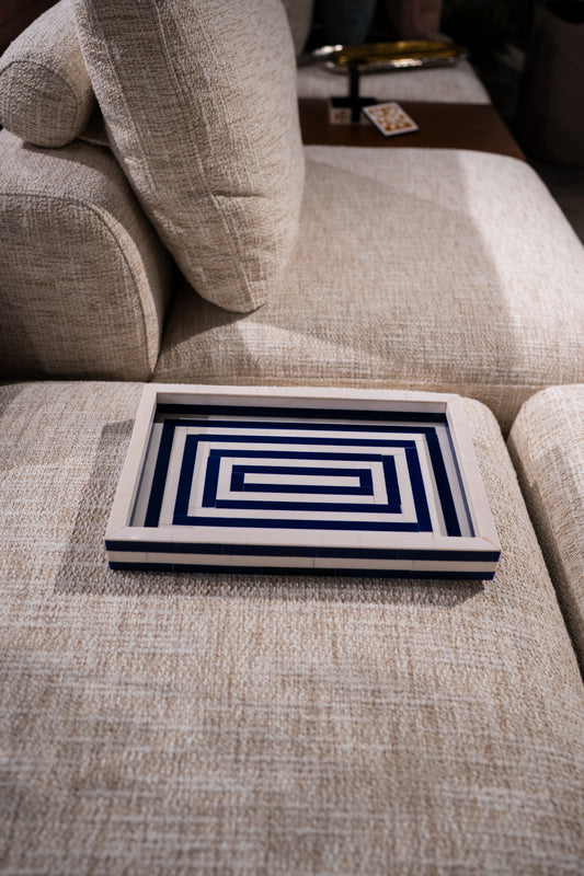 Linea Tray