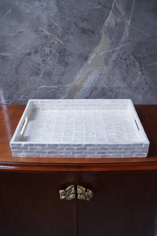 Mira Pearl Tray