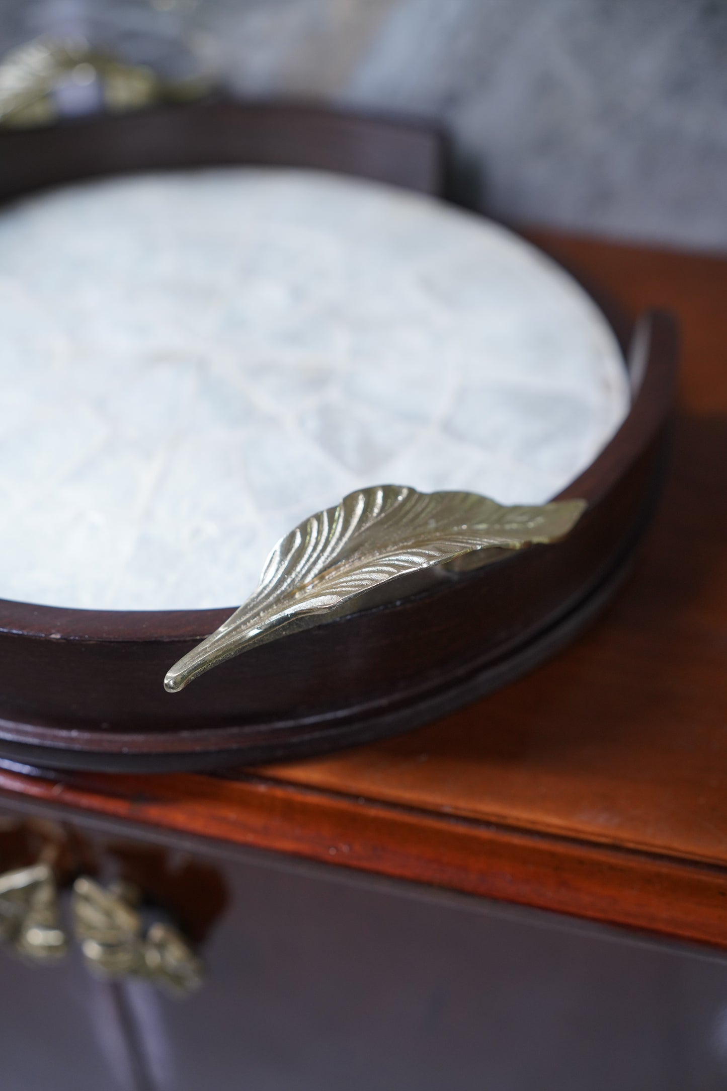 Serene Sheesham Pearl Tray